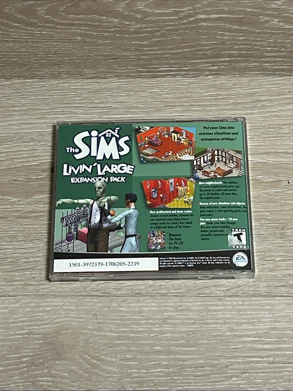 The Sims Vacation Expansion Pack - Bright Orange PC Game 2002